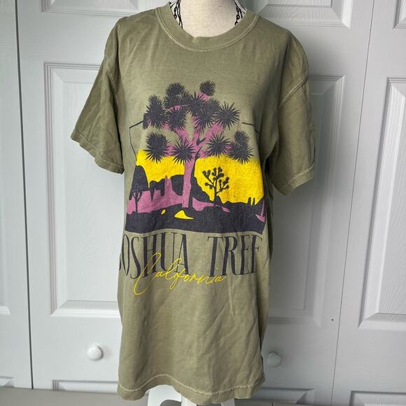 Joshua Tree California Tee Green Small - Picture 1 of 10